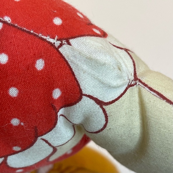 Vintage Handmade Strawberry Shortcake Fabric Doll - Picture 6 of 6